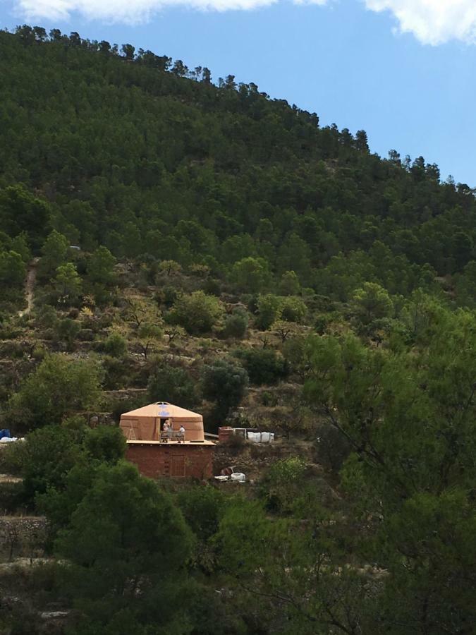 Отель La Yurta Naranja Финестрат Экстерьер фото