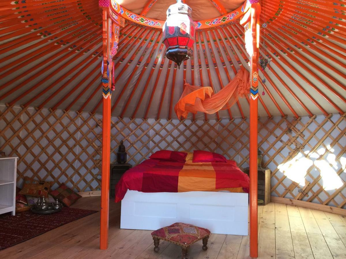 Отель La Yurta Naranja Финестрат Экстерьер фото